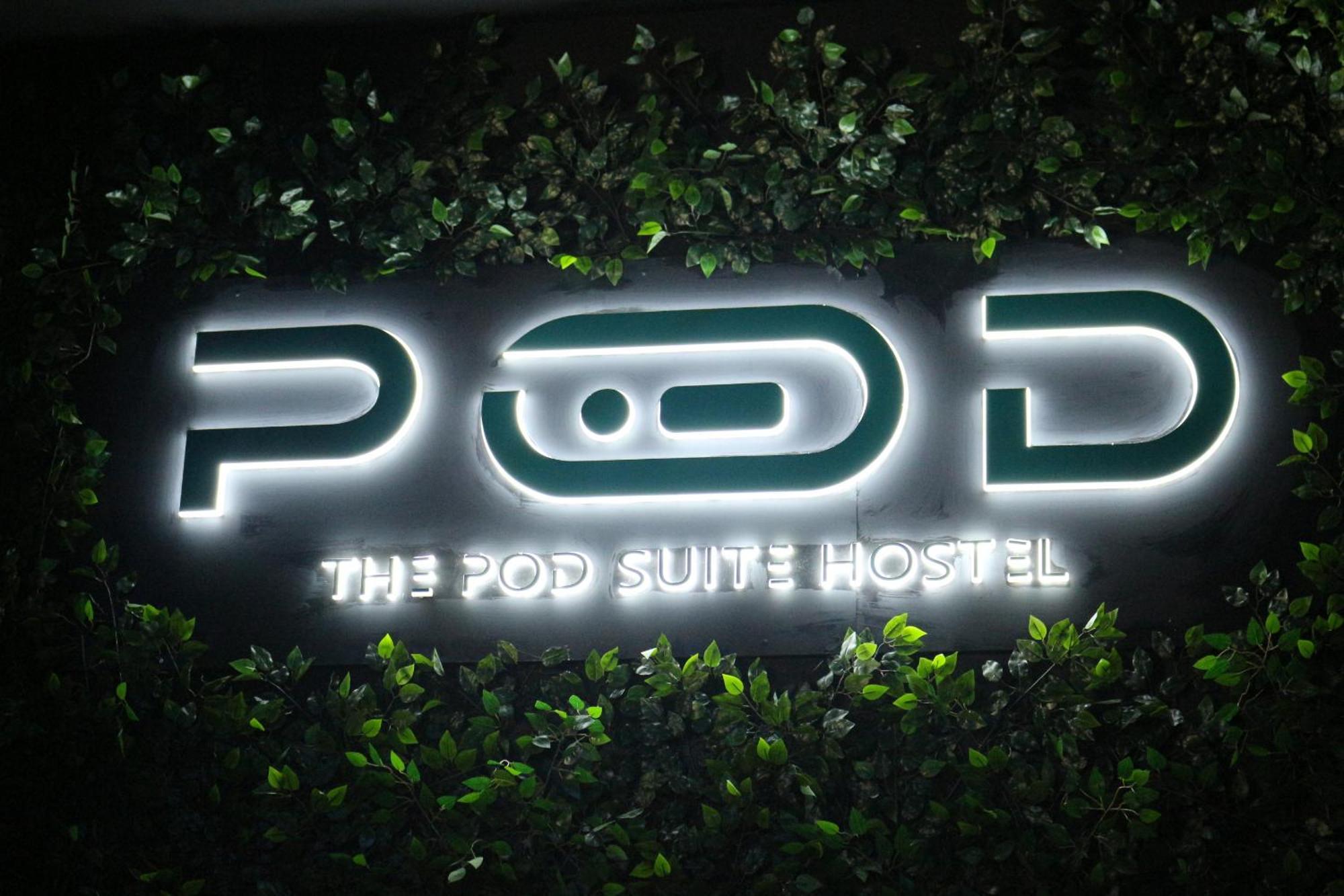 ולנסיה The Pod Suite Hostel Village מראה חיצוני תמונה