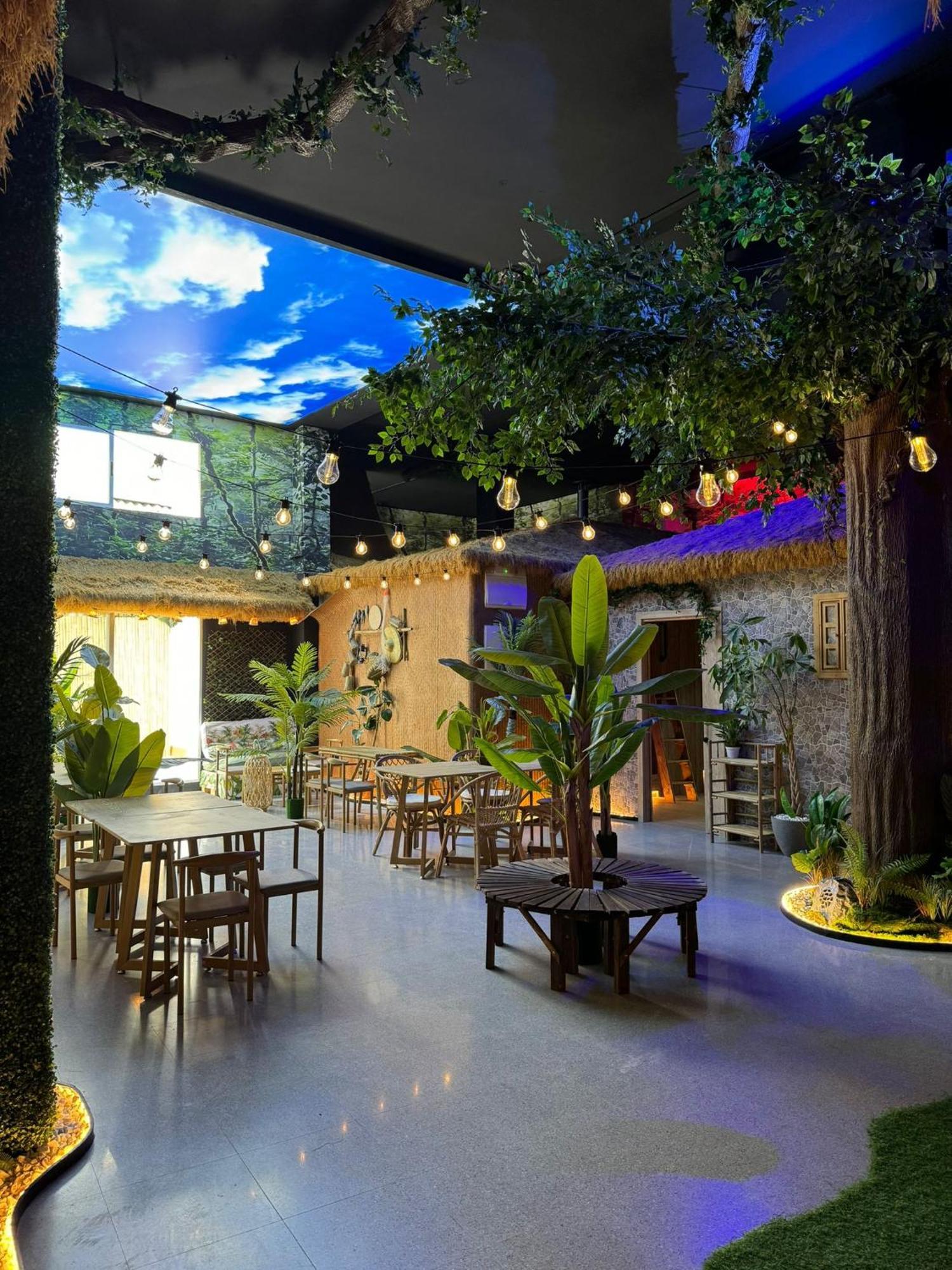 ולנסיה The Pod Suite Hostel Village מראה חיצוני תמונה